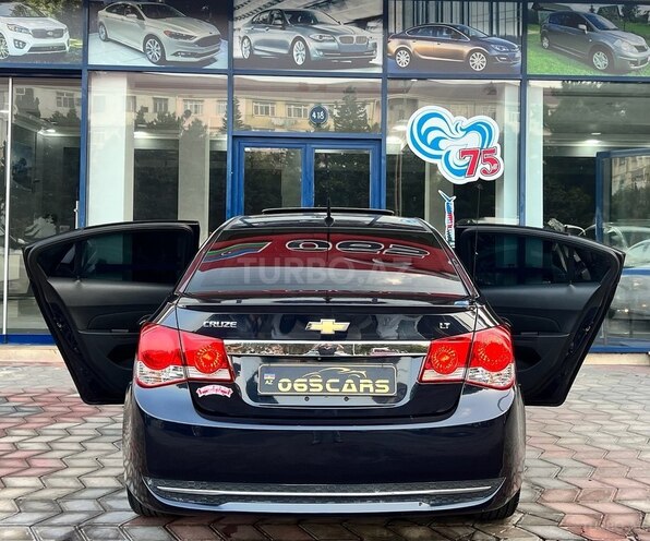 Chevrolet Cruze-14