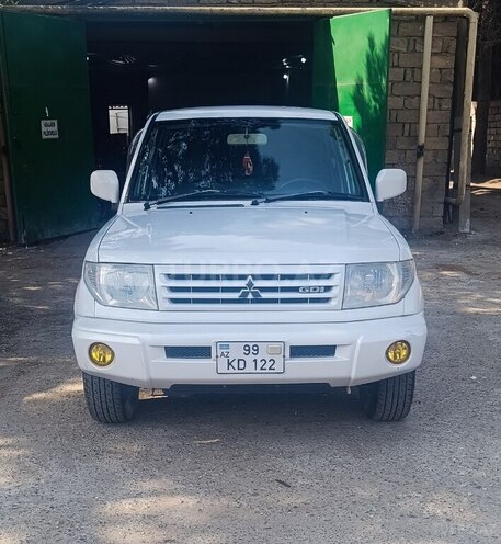 Mitsubishi Pajero io 1999, 300,000 km - 1.8 l - Bakı