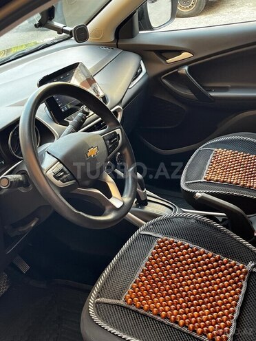 Chevrolet Tracker-7