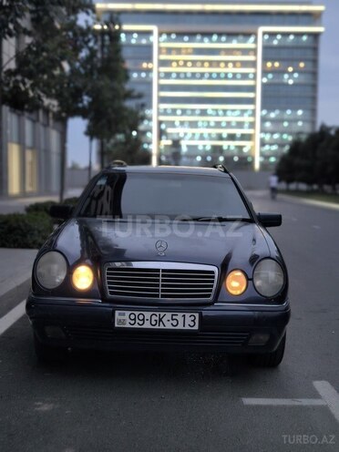 Mercedes E 200 1998, 272,000 km - 2.0 l - Bakı