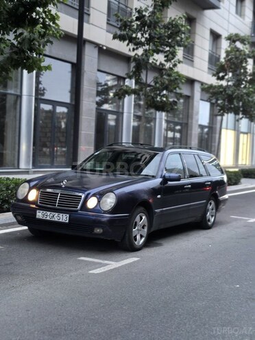 Mercedes E 200 1998, 272,000 km - 2.0 l - Bakı
