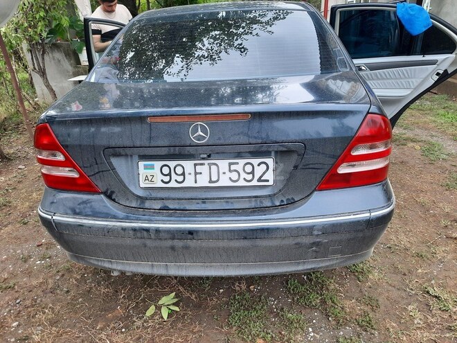 Mercedes C 200 2000, 450,000 km - 2.0 л - Lənkəran