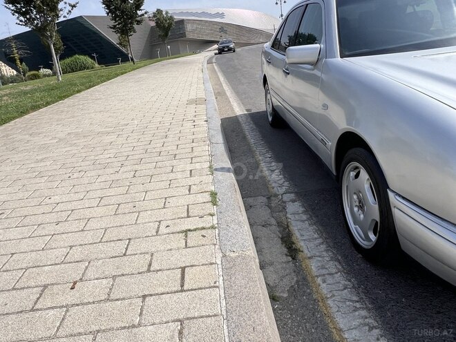 Mercedes E 200 1996, 364,000 km - 2.0 l - Bakı