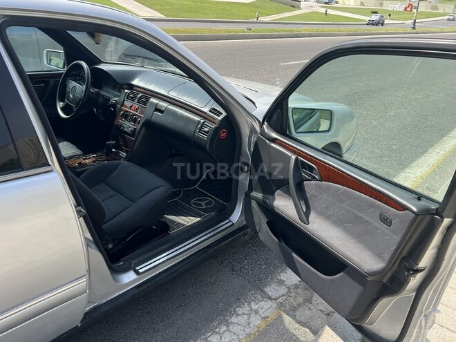 Mercedes E 200 1996, 364,000 km - 2.0 l - Bakı