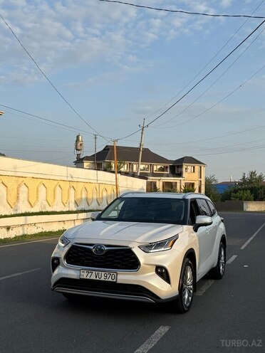 Toyota Highlander 2023, 20,000 km - 2.5 l - Zaqatala