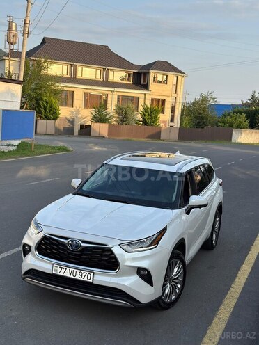 Toyota Highlander 2023, 20,000 km - 2.5 l - Zaqatala