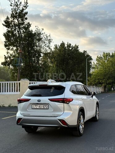 Toyota Highlander 2023, 20,000 km - 2.5 l - Zaqatala