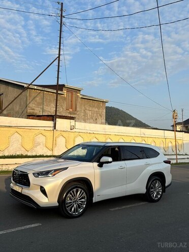 Toyota Highlander 2023, 20,000 km - 2.5 l - Zaqatala