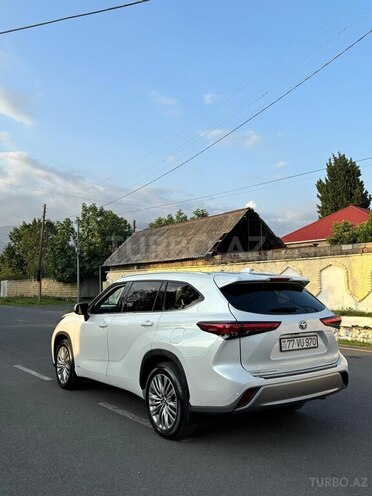 Toyota Highlander 2023, 20,000 km - 2.5 l - Zaqatala