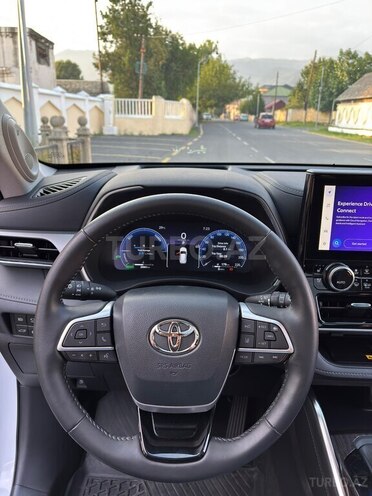 Toyota Highlander 2023, 20,000 km - 2.5 l - Zaqatala