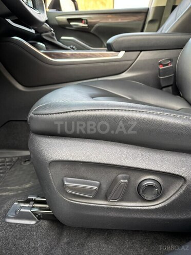 Toyota Highlander 2023, 20,000 km - 2.5 l - Zaqatala