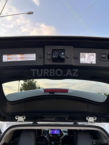 Toyota Highlander 2023, 20,000 km - 2.5 l - Zaqatala
