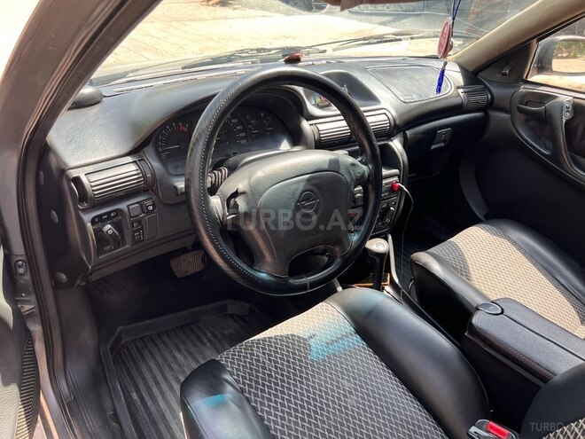 Opel Astra 1995, 150,000 km - 1.6 l - Cəlilabad