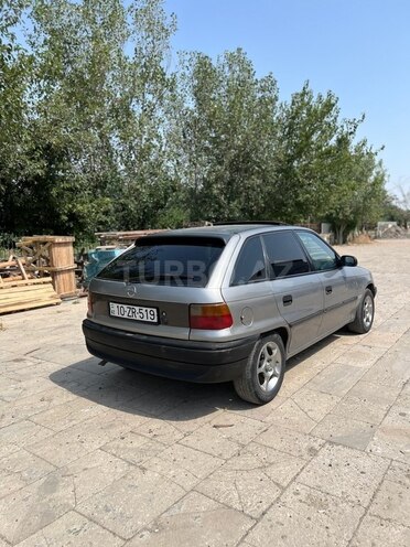 Opel Astra 1995, 150,000 km - 1.6 l - Cəlilabad