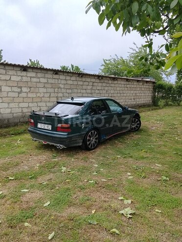BMW 316 1996, 433,149 km - 1.6 l - Qusar