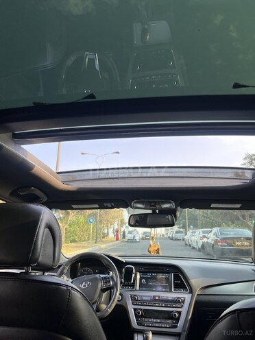 Hyundai Sonata-2