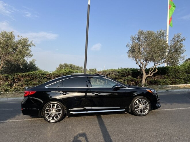 Hyundai Sonata-5