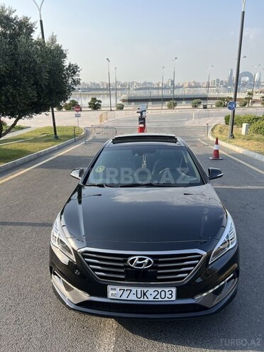 Hyundai Sonata-12