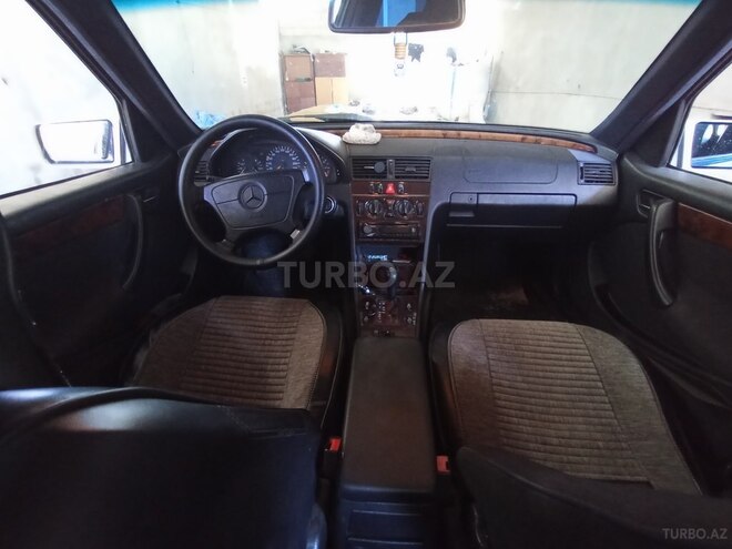 Mercedes C 200 1998, 233,367 km - 2.0 л - Göyçay