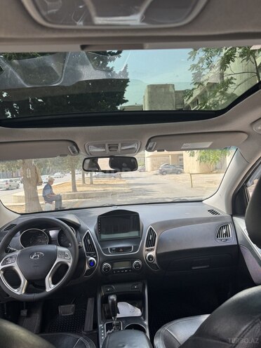 Hyundai ix35 2010, 290,000 km - 2.0 л - Bakı