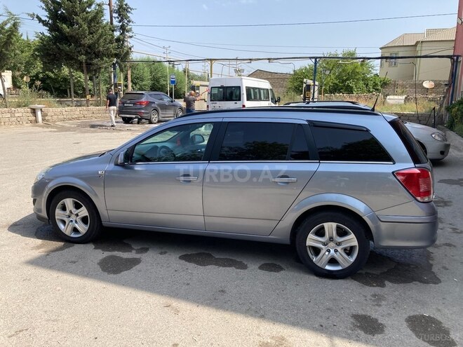 Opel Astra 2010, 256,575 km - 1.3 л - Bakı
