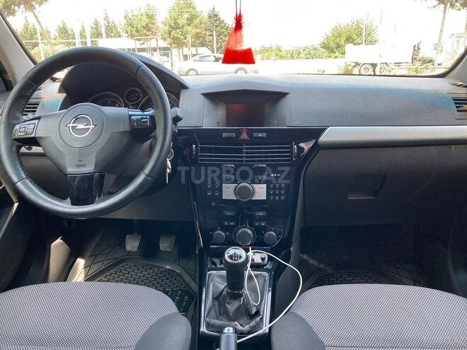 Opel Astra 2010, 256,575 km - 1.3 л - Bakı