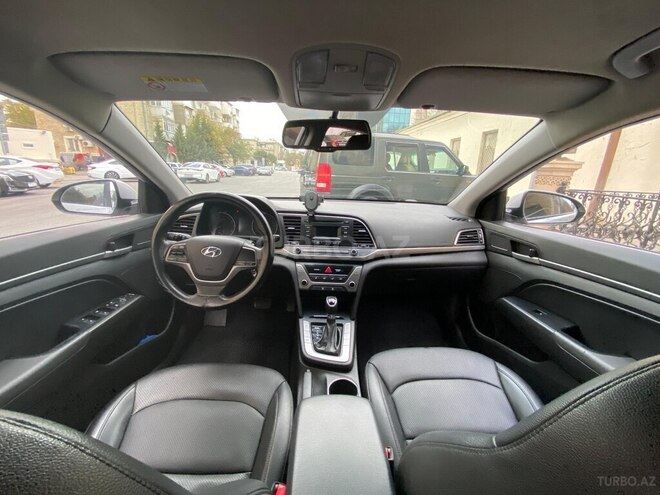 Hyundai Elantra 2016, 179,000 km - 1.6 л - Bakı