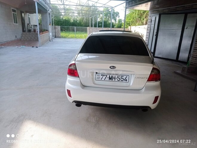 Subaru Legacy-9