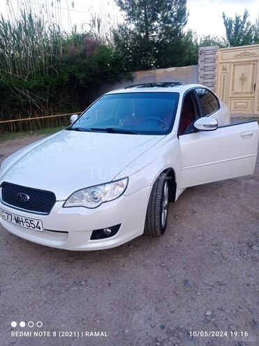Subaru Legacy-12