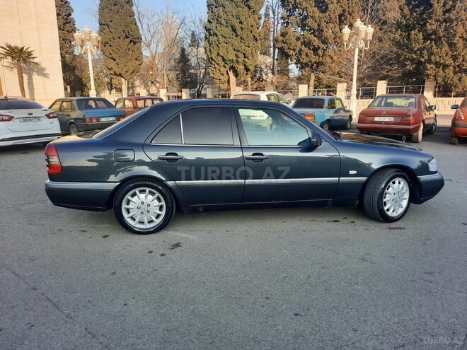 Mercedes C 220 1995, 421,000 km - 2.2 l - Gəncə