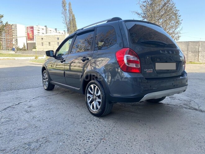 LADA (VAZ)  2022, 75,000 km - 1.6 л - Bakı
