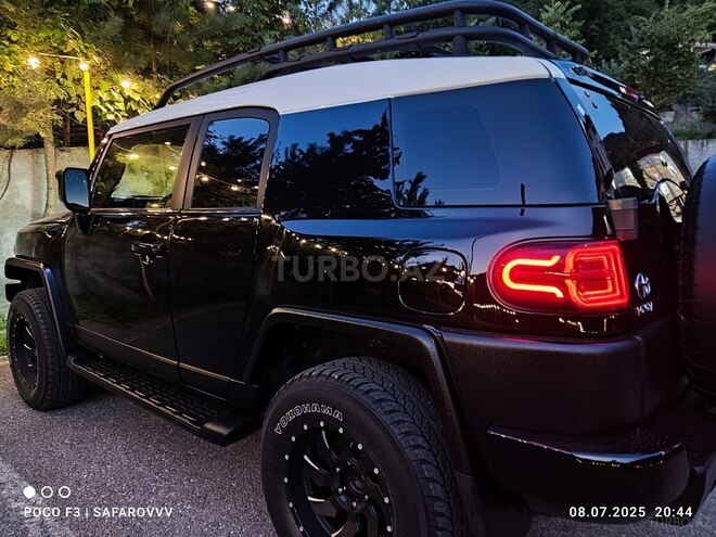 Toyota FJ Cruiser 2013, 185,500 km - 4.0 l - Bakı