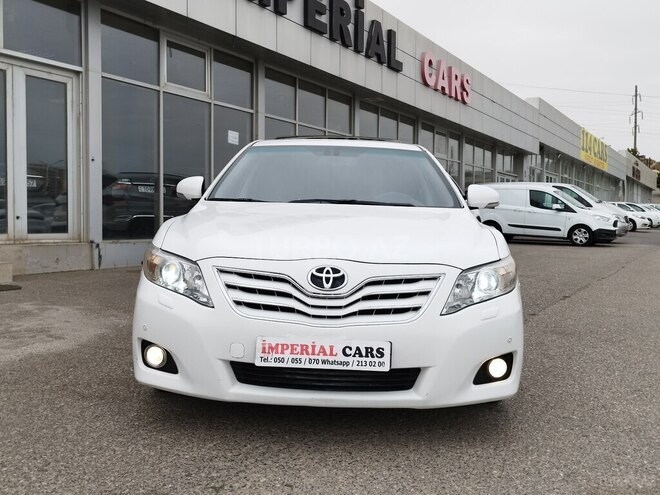 Toyota Camry-1