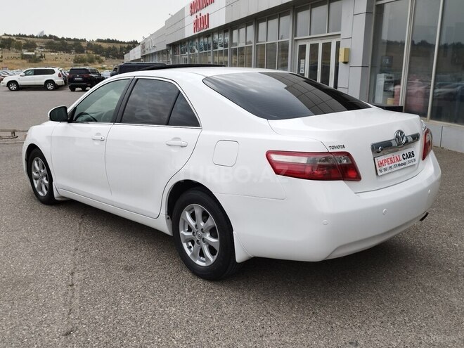 Toyota Camry-6
