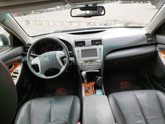 Toyota Camry-10