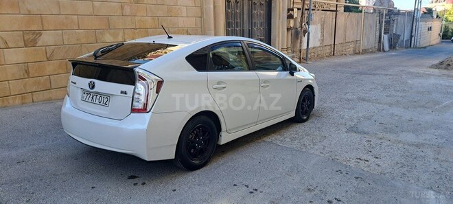 Toyota Prius-6