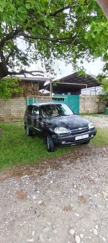 Chevrolet Niva 2008, 238,203 km - 1.7 l - Quba