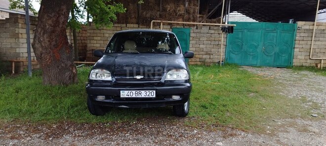 Chevrolet Niva 2008, 238,203 km - 1.7 l - Quba