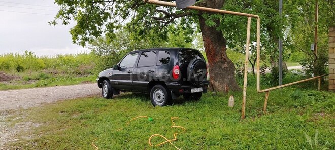 Chevrolet Niva 2008, 238,203 km - 1.7 l - Quba