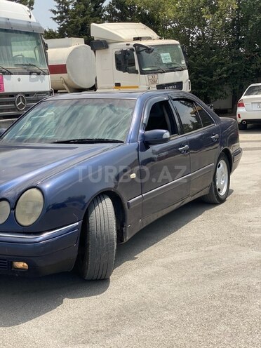 Mercedes E 200 1999, 350,000 km - 2.0 l - Bakı