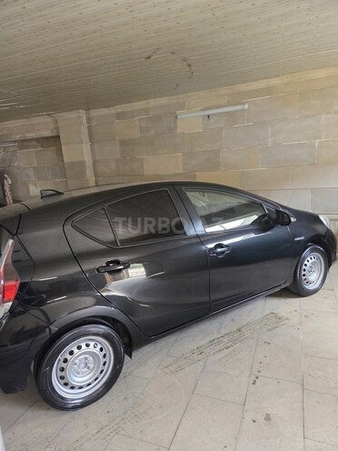 Toyota Prius C 2015, 158,500 km - 1.5 l - Xırdalan