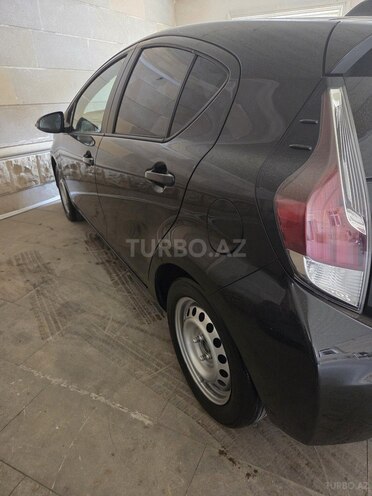 Toyota Prius C 2015, 158,500 km - 1.5 l - Xırdalan