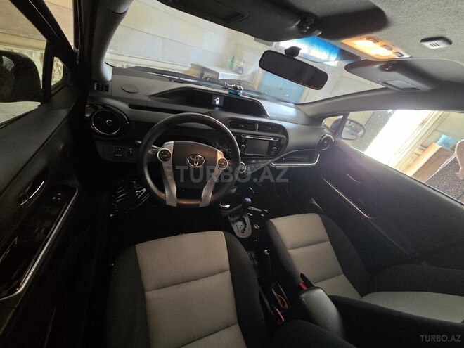 Toyota Prius C 2015, 158,500 km - 1.5 l - Xırdalan