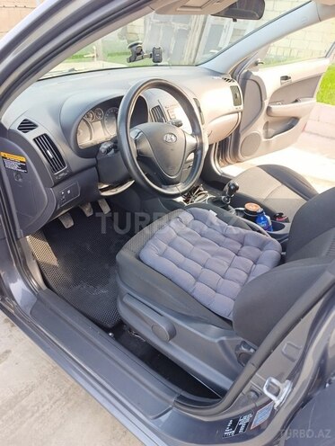 Hyundai i30 2009, 250,000 km - 1.4 l - Sabirabad