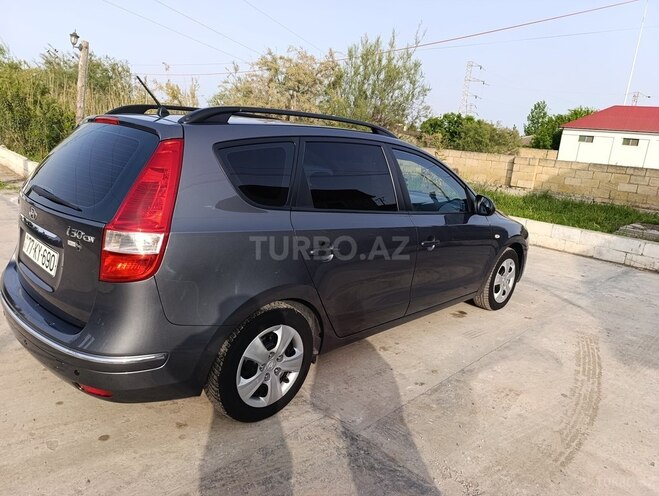 Hyundai i30 2009, 250,000 km - 1.4 l - Sabirabad