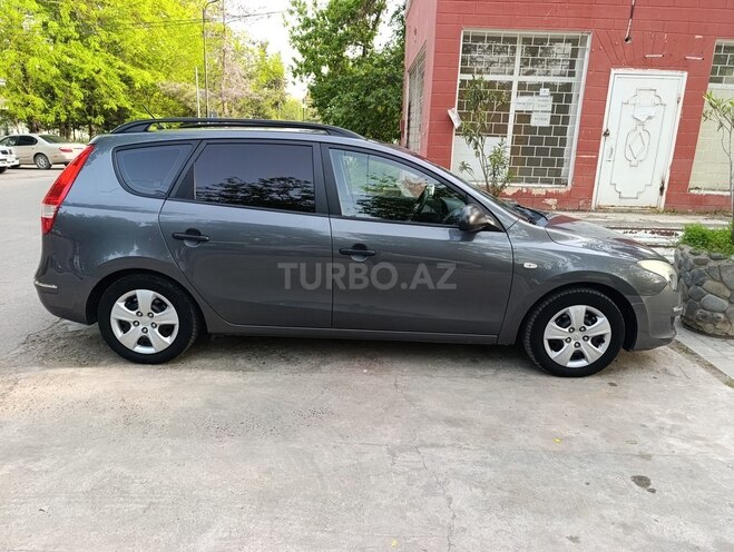 Hyundai i30 2009, 250,000 km - 1.4 l - Sabirabad