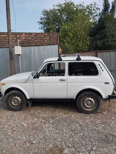 LADA (VAZ) 2121 Niva (4x4) 1983, 300,000 km - 1.6 л - Şəki