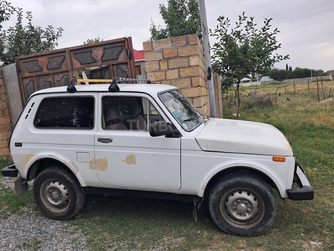 LADA (VAZ) 2121 Niva (4x4) 1983, 300,000 km - 1.6 л - Şəki