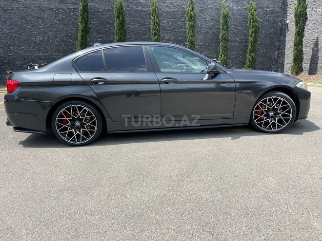 BMW 520 2010, 318,000 km - 2.0 l - Bakı