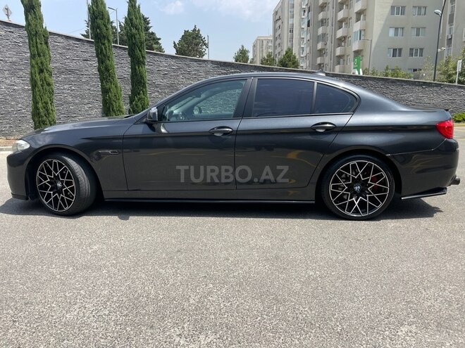 BMW 520 2010, 318,000 km - 2.0 l - Bakı